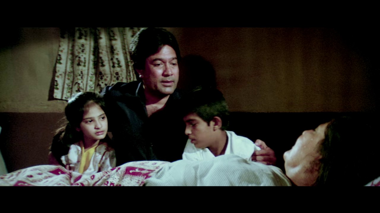 Swarg (1990) AMZN WEB-DL Hindi 720p HEVC DDP 2.0 ESub.mkv.0000